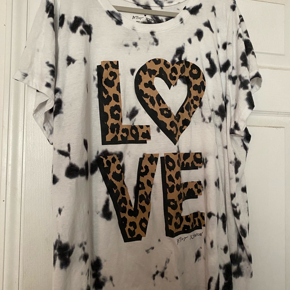Torrid t-shirt